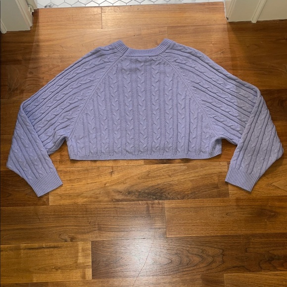 Victoria + Sophia Women's Lavender Cropped Sweater - Picture 3 of 3